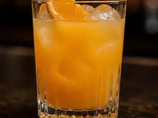 Ginebra Beefeater / con Fever Tree en la carta de Lunzar Bar Alicante