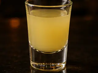 Piña Colada sin alcohol en la carta de Lunzar Bar Alicante