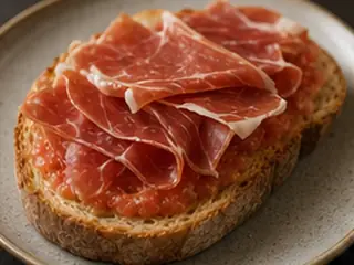 Jamón Serrano en la carta de Lunzar Bar Alicante